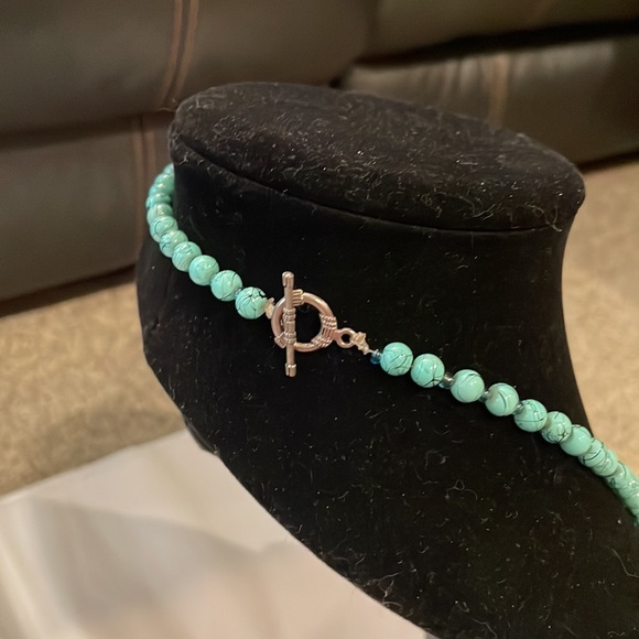 Turquoise Necklace - Picture 4 of 4